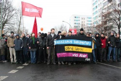 Transparent von FelS bei den Protesten gegen den Neonazi-Aufmarsch